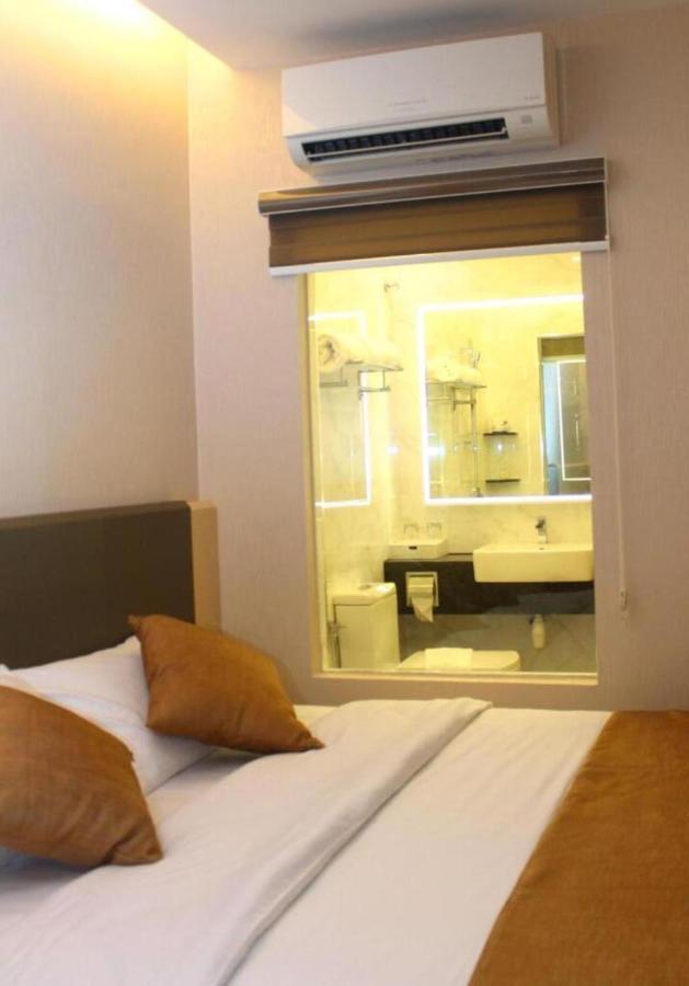Geobay Hotel Johor Bahru Esterno foto
