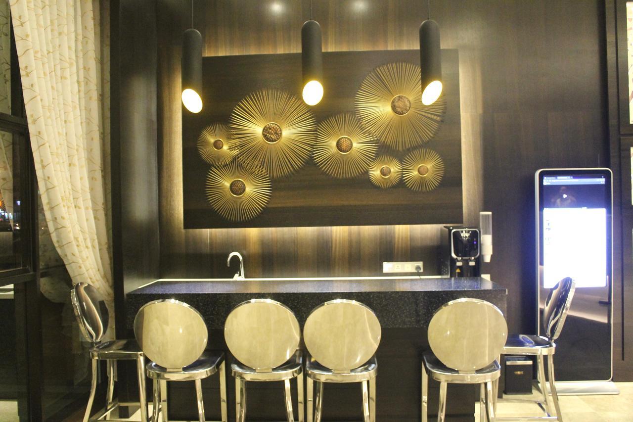 Geobay Hotel Johor Bahru Esterno foto
