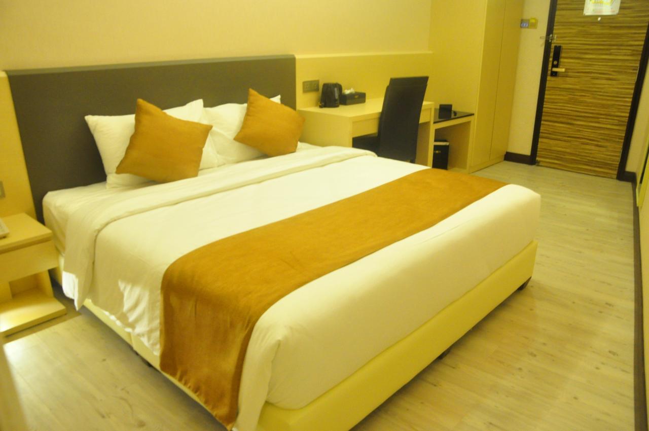 Geobay Hotel Johor Bahru Esterno foto