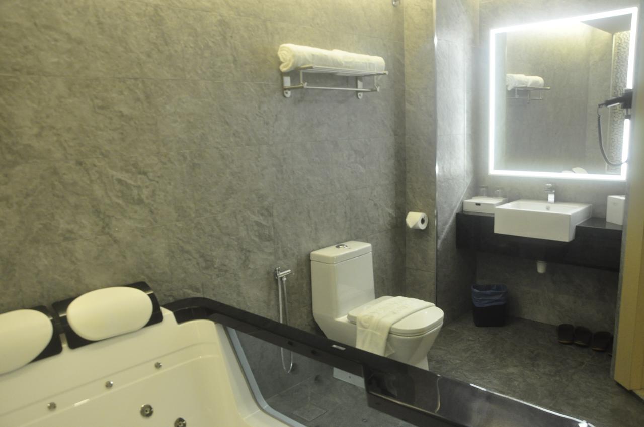 Geobay Hotel Johor Bahru Esterno foto